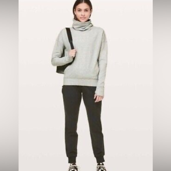 Lululemon go forward turtleneck sweater size 6 - Picture 2 of 12